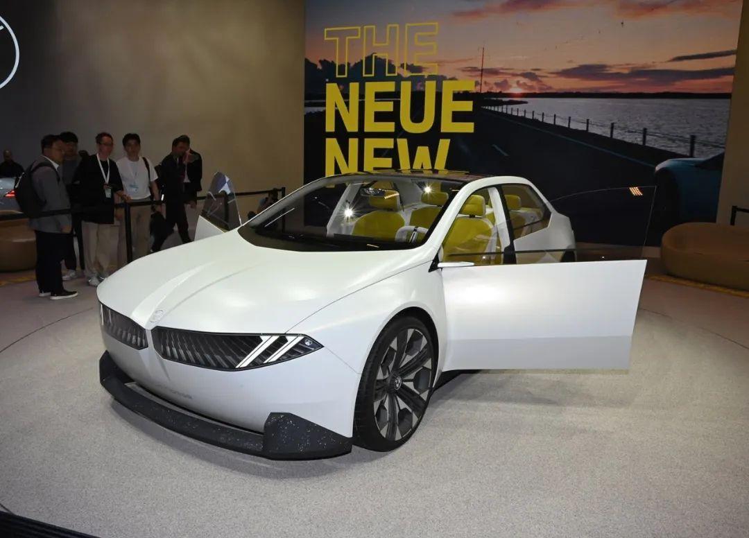 1705504780339522.jpg 3.jpg